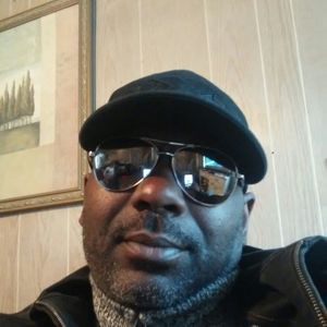 Meet your Posher, Wayne